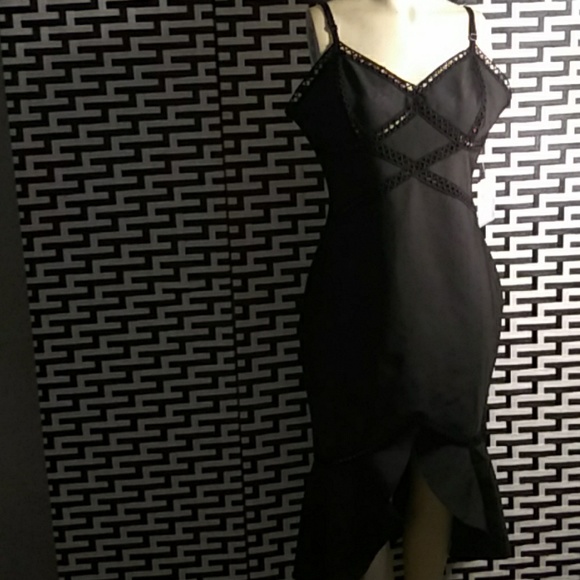 Dress - Picture 6 of 6